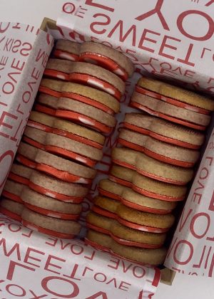 THE VALENTINES COOKIE BOX